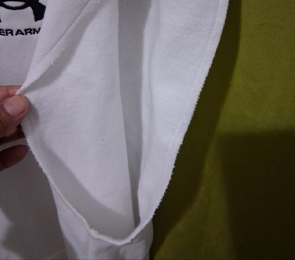 Under Armour Classic White Sleeveless Hoodie - Picture 7 of 7